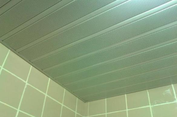 Kako postaviti kupaonsku stropnu ploču?