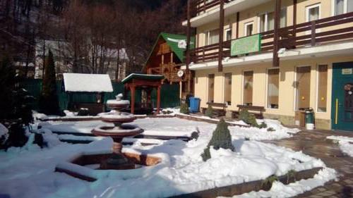 Hotel Sofia 3 *, Krasnaya Polyana: Pregled i opis, soba i recenzije